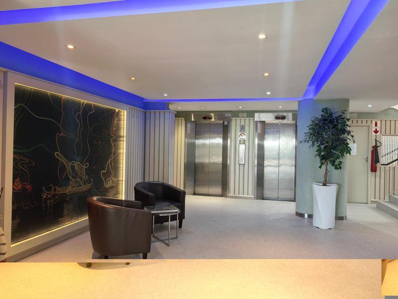 To Let 1 Bedroom Property for Rent in Sea Point Western Cape